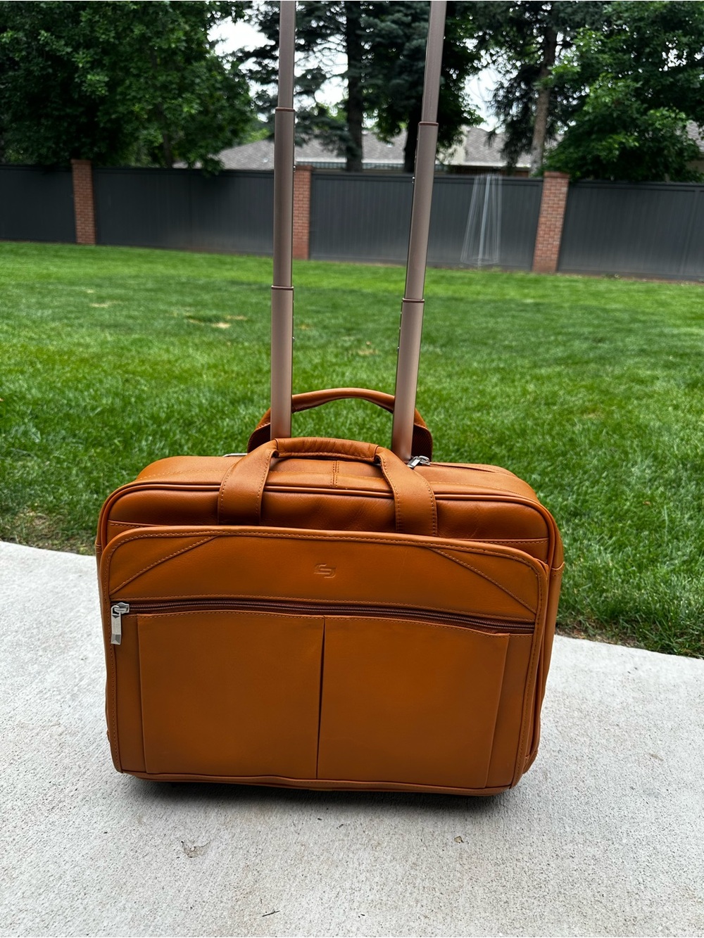 WALKER Solo BROWN LEATHER ROLLING BRIEFCASE, never used !